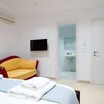Golden Berden Boutique Hotel *