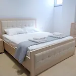 Golden Berden Boutique Hotel *