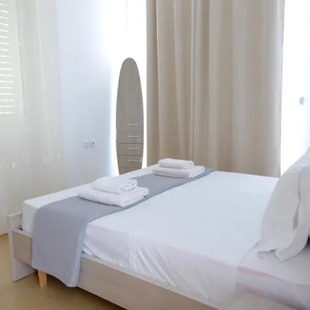 Golden Berden Boutique Sarande