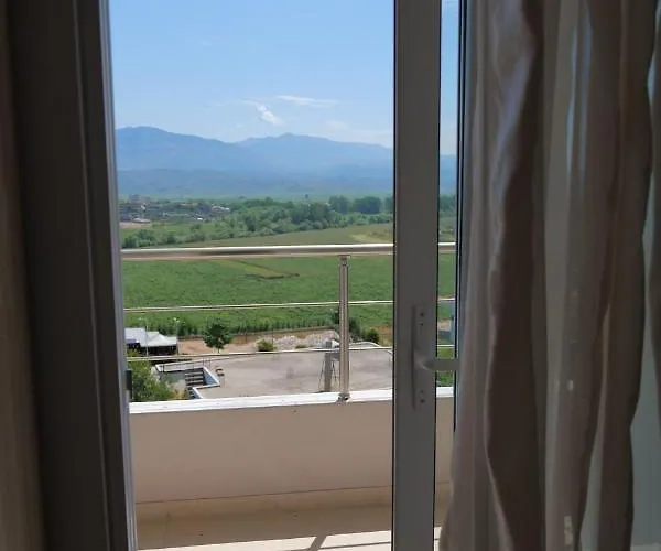 Golden Berden Boutique Hotel *