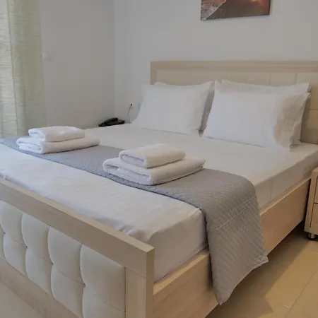 Отель Golden Berden Boutique