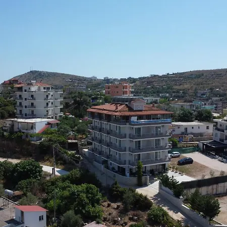 Golden Berden Boutique סרנדה