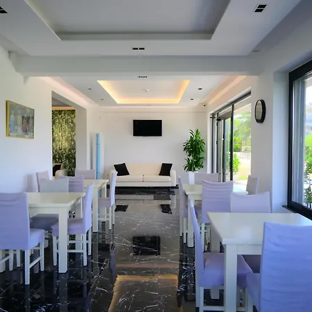 Golden Berden Boutique מלון
