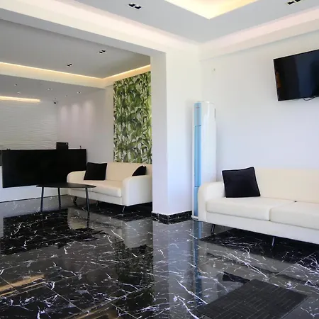 מלון Golden Berden Boutique סרנדה