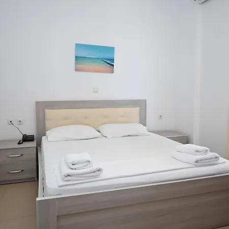 Golden Berden Boutique מלון סרנדה